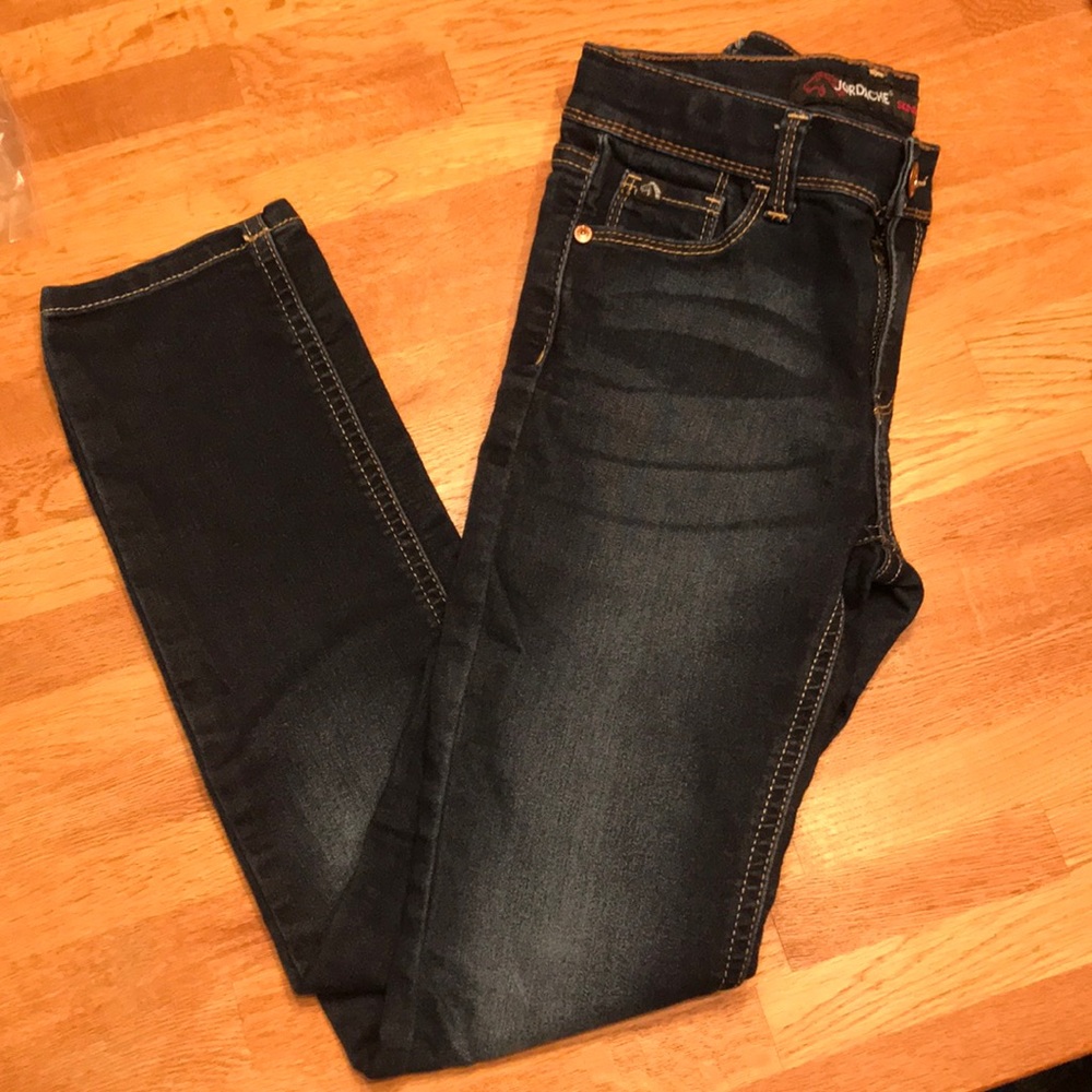 Girls blue jean skinny pants. Size 10 slim.
